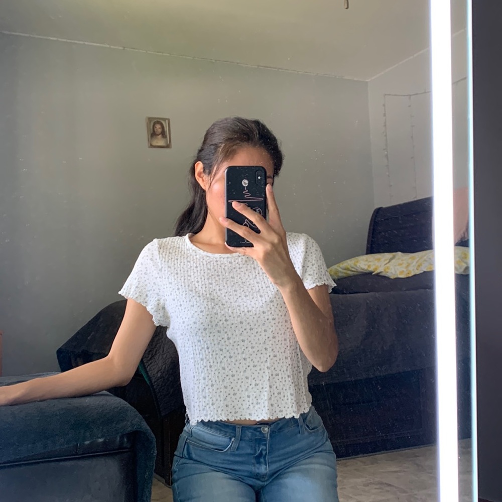 A&E Floral Cropped Top